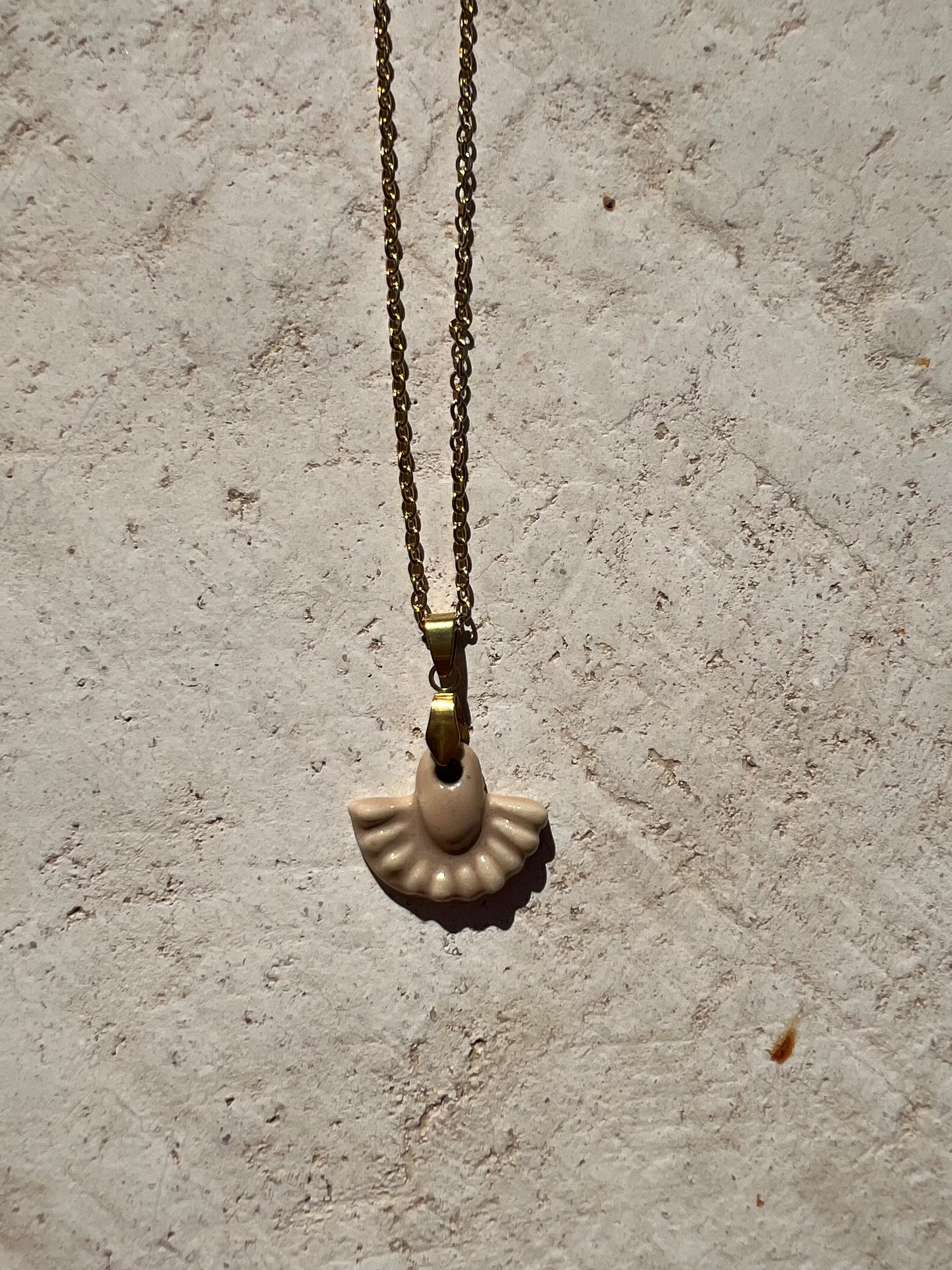 Ras de cou Aile beige