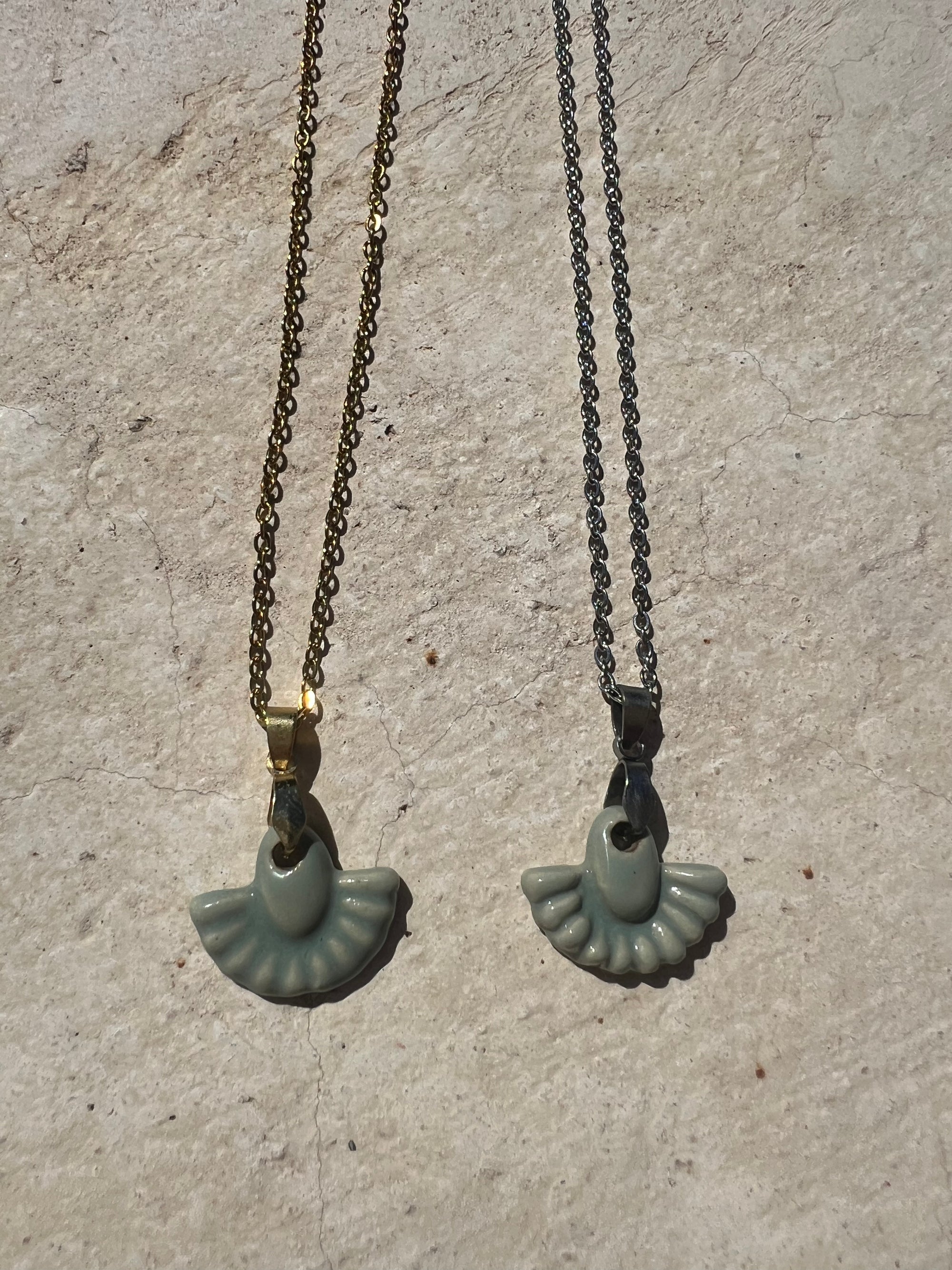 Ras de cou aile Blue